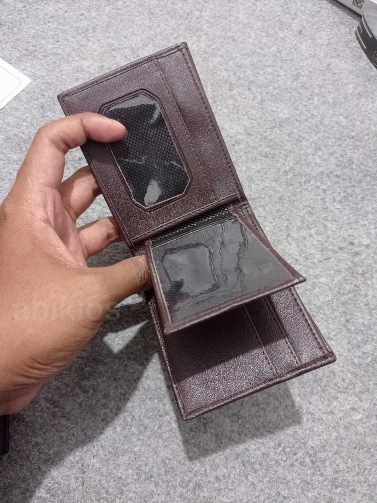 Produk Dompet Pria Super Slim Mini Horizontal Compact - Cokelat Gelap (10x8 Cm)