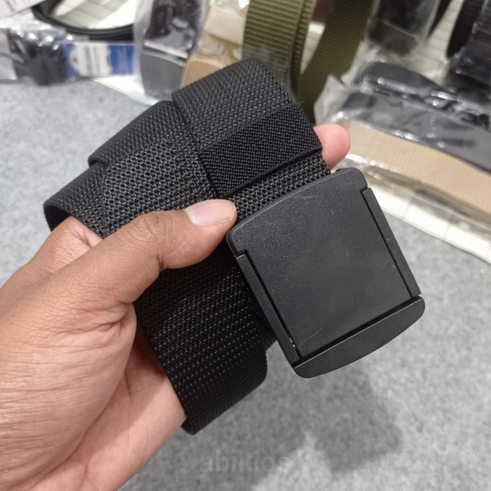 Produk Tali Pinggang Pria Nylon Canvas Gesper Plastik Anti X-ray Bandara - Hitam (115 Cm)