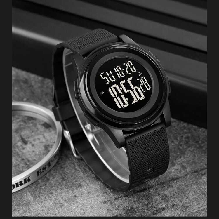 Produk Jam Tangan Digital Black Tipis Original 1895 Keren Cowo Cewe Rubber