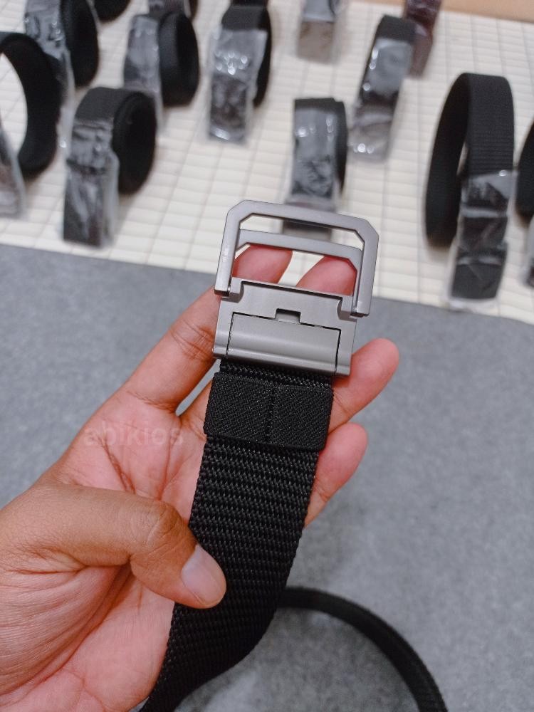 Produk Tali Pinggang Pria Nylon Kepala Besi Kuat Simpel Outdoor