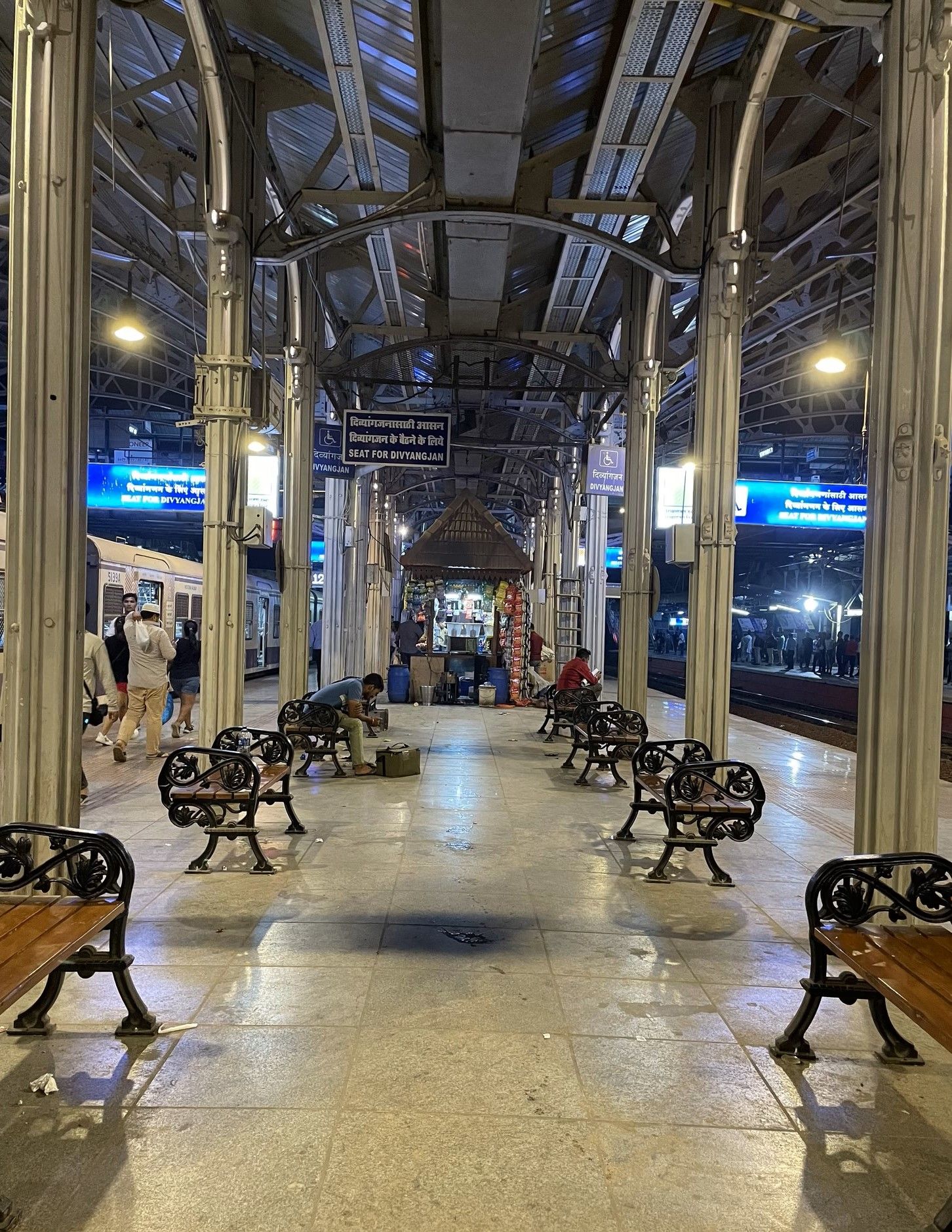 Bandra Station
