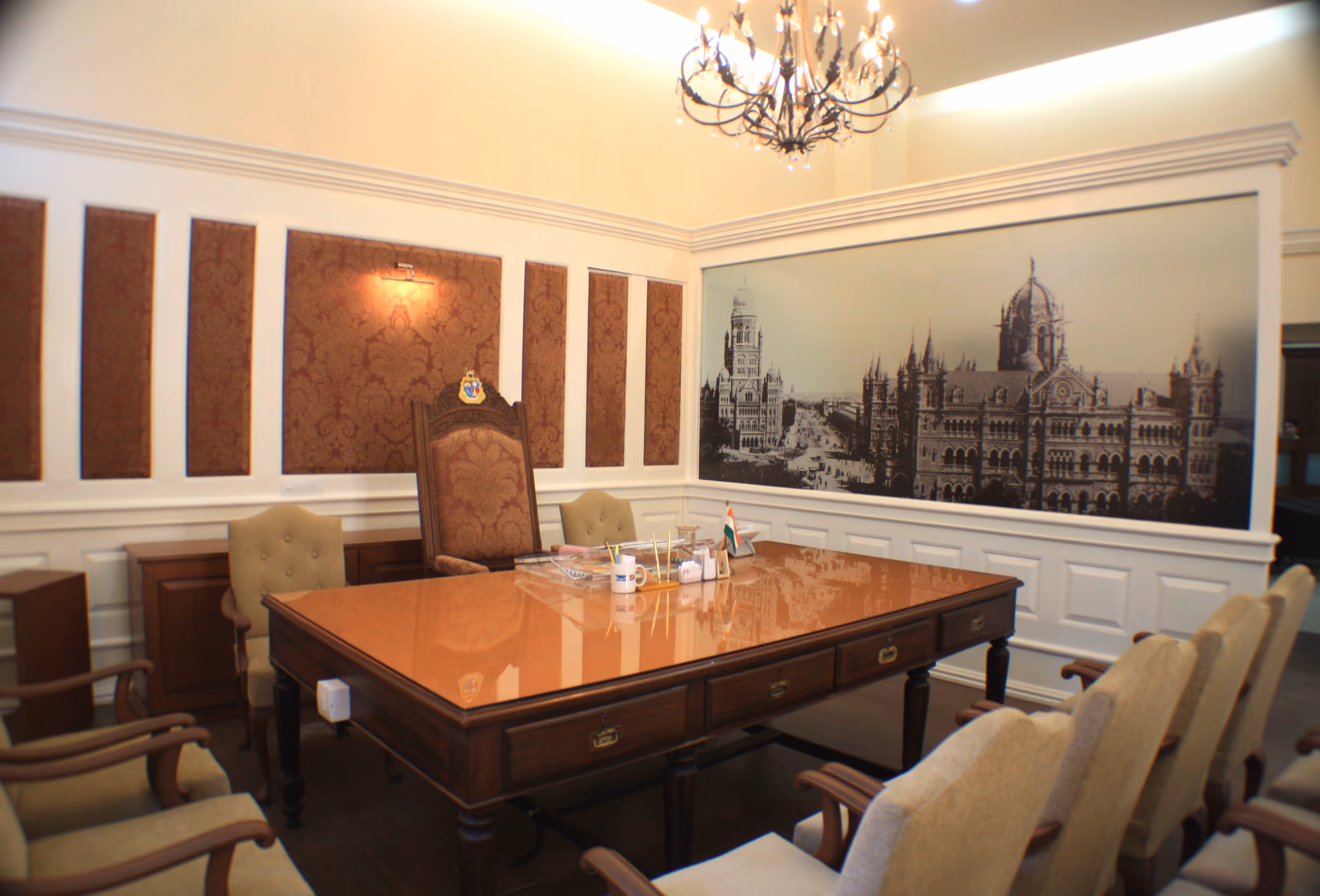 Mayor’s and Committee Chairman Office