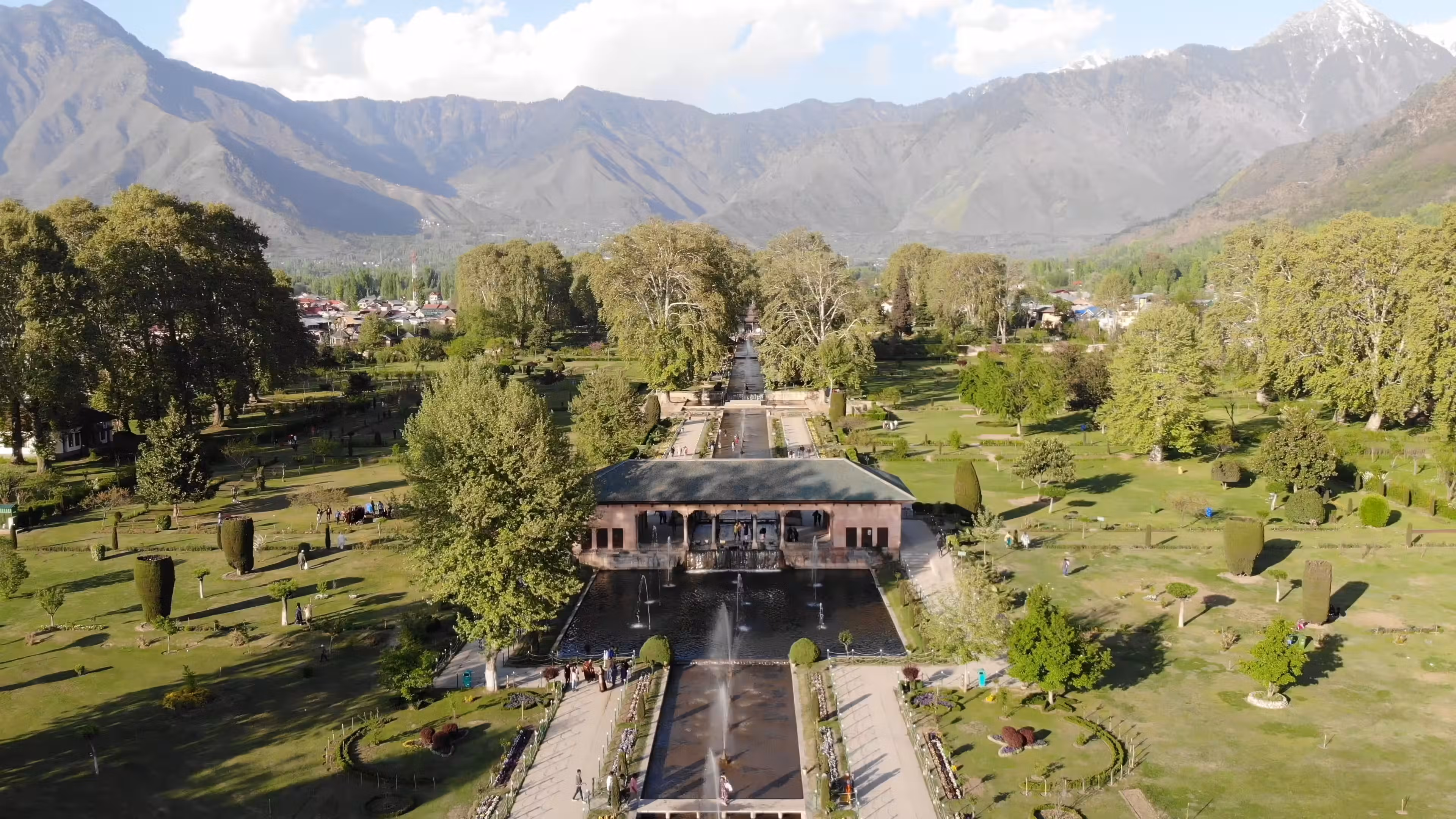Shalimar Bagh, Srinagar