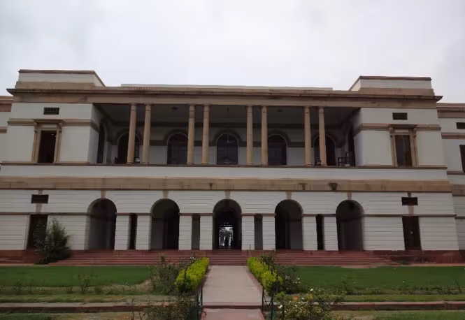 Nehru Memorial Library & Museum, Teen Murti 