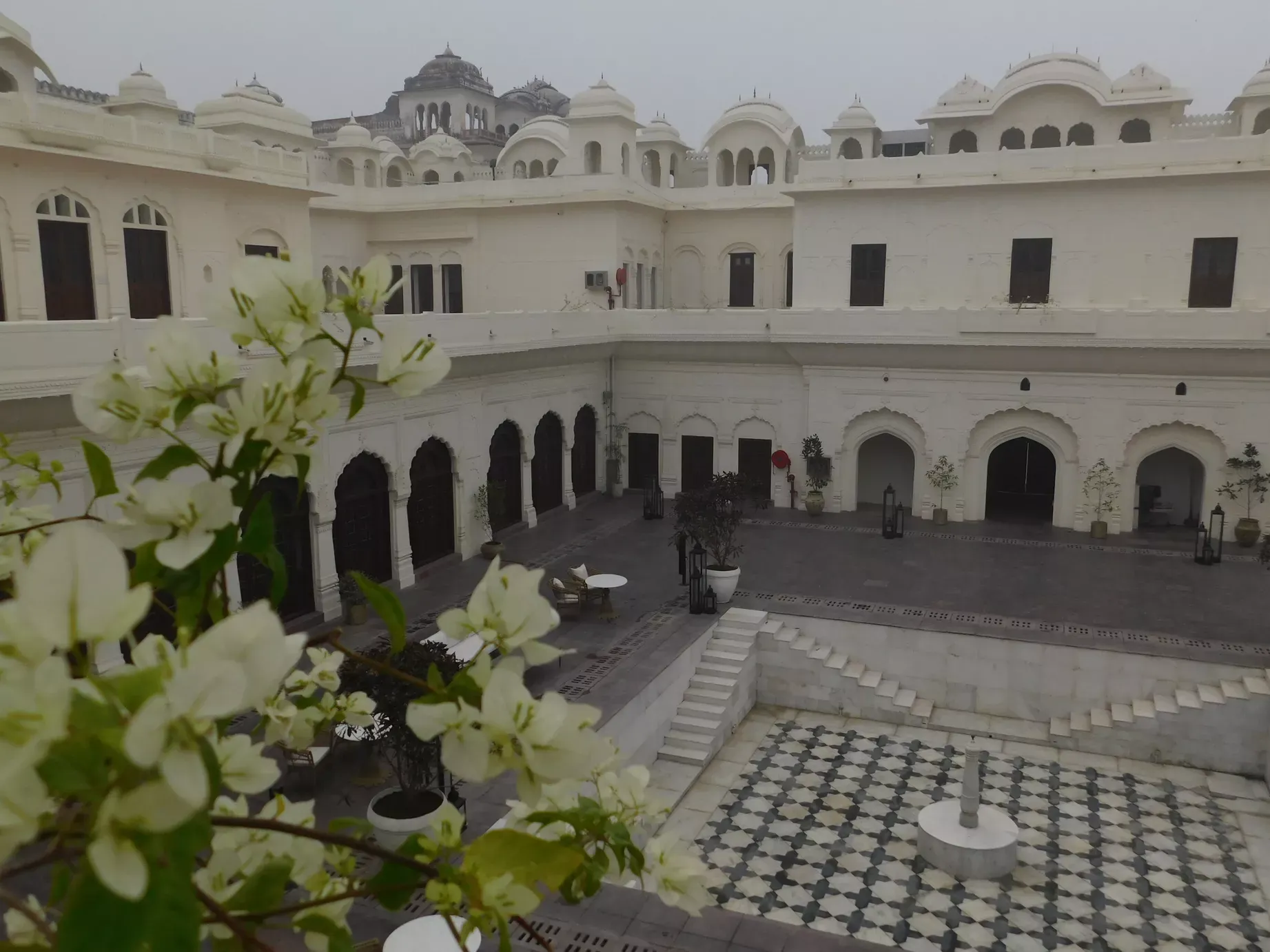 Ran Baas: The Palace