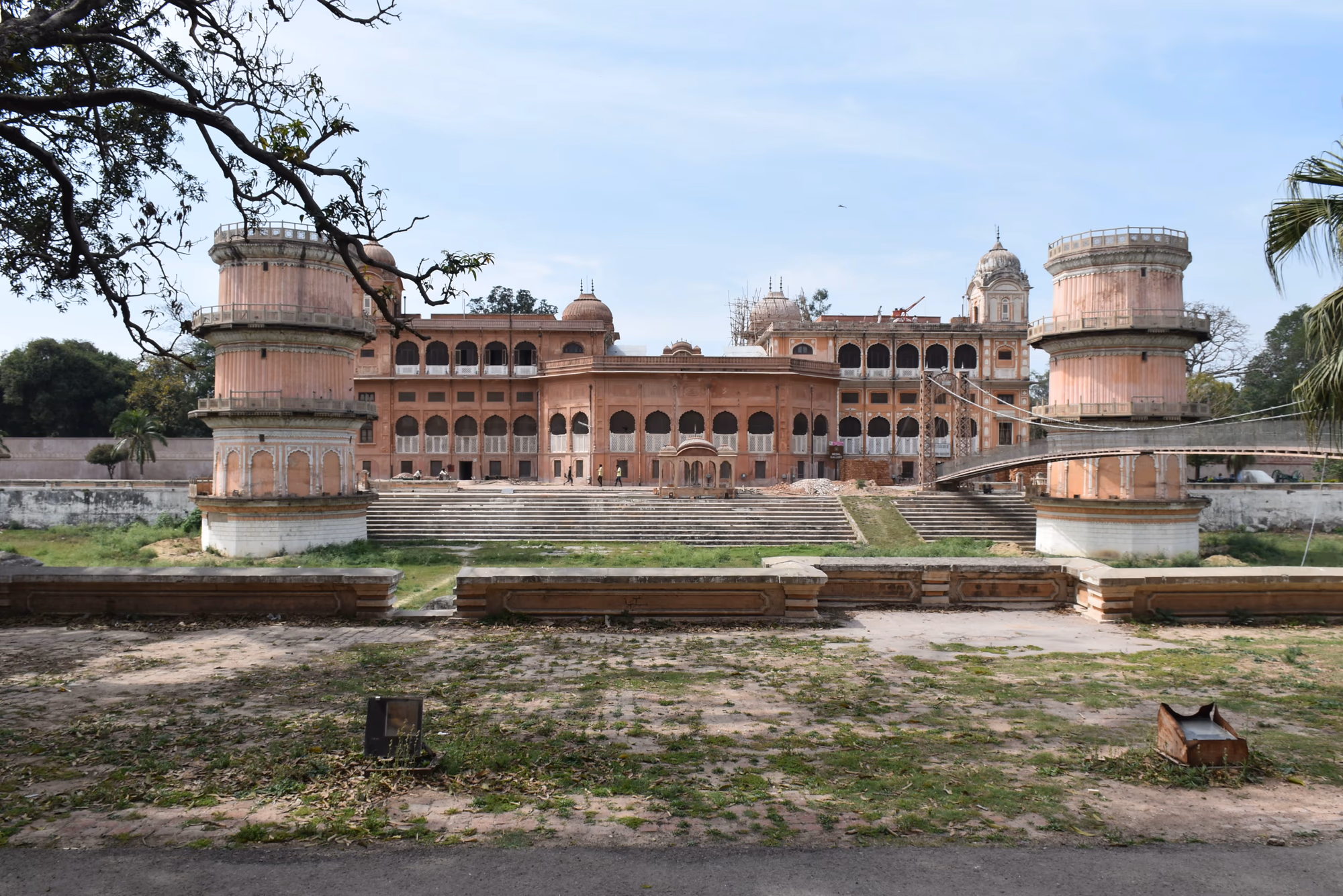 Sheesh Mahal 1