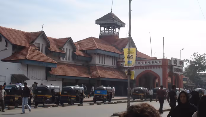 Bandra Station 1