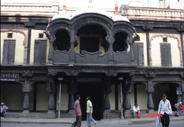 Urban Signage Control for Vishrambagwada & Shaniwarwada, Pune 2