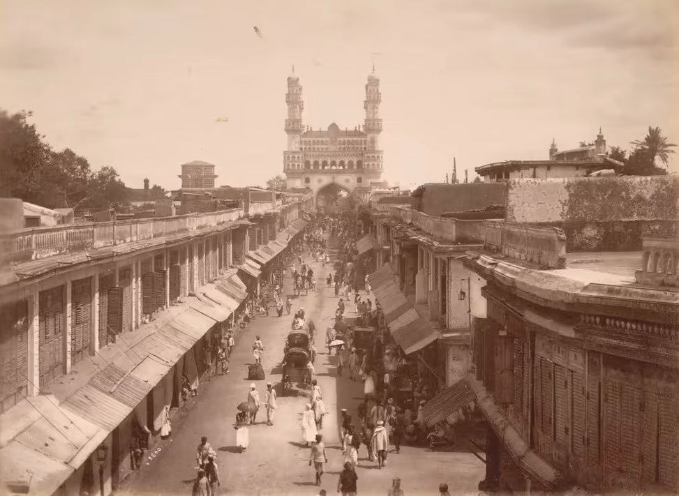 Facade Dev Laad Bazaar 1