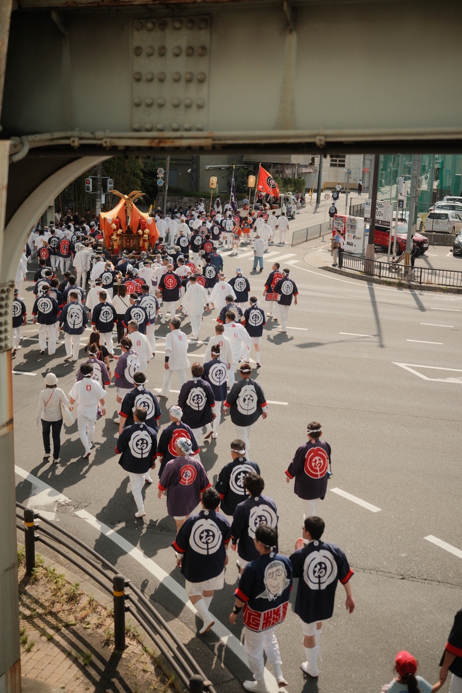 Procession med mikoshi