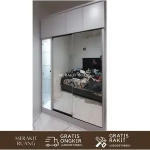Lemari Compact Sliding dan Showcase