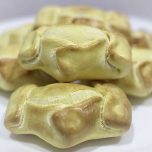 Empanada Queso Coct&eacute;l