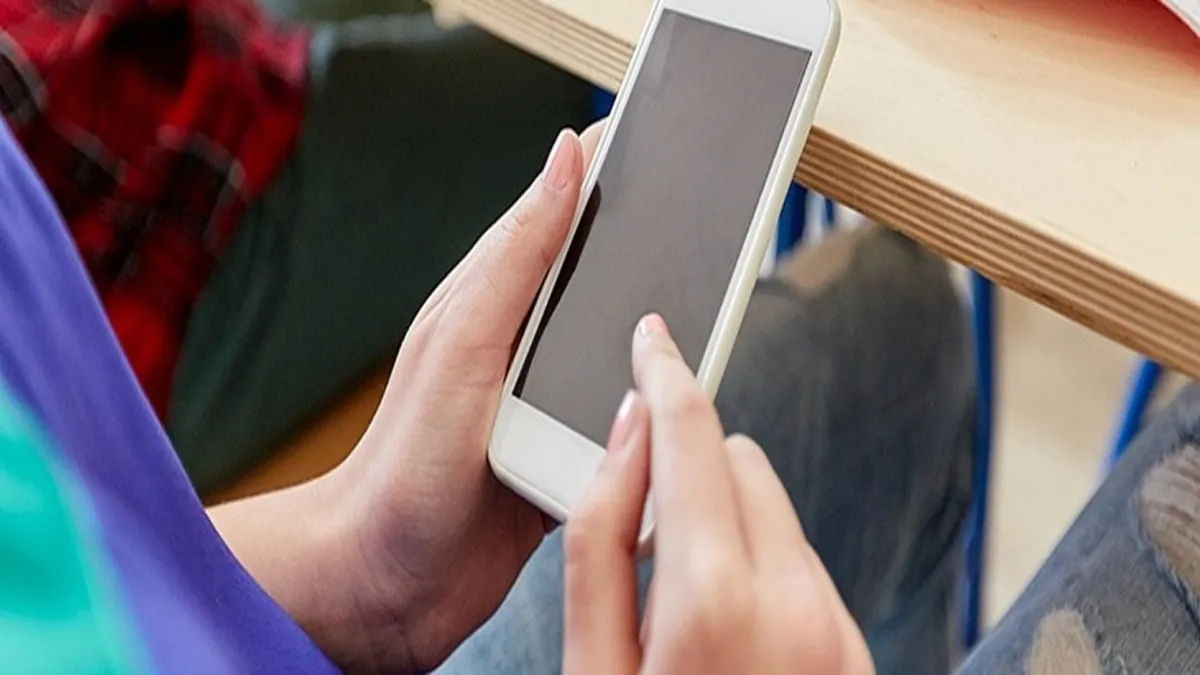 Debate sobre uso de celulares nas escolas agita a CE nesta terça