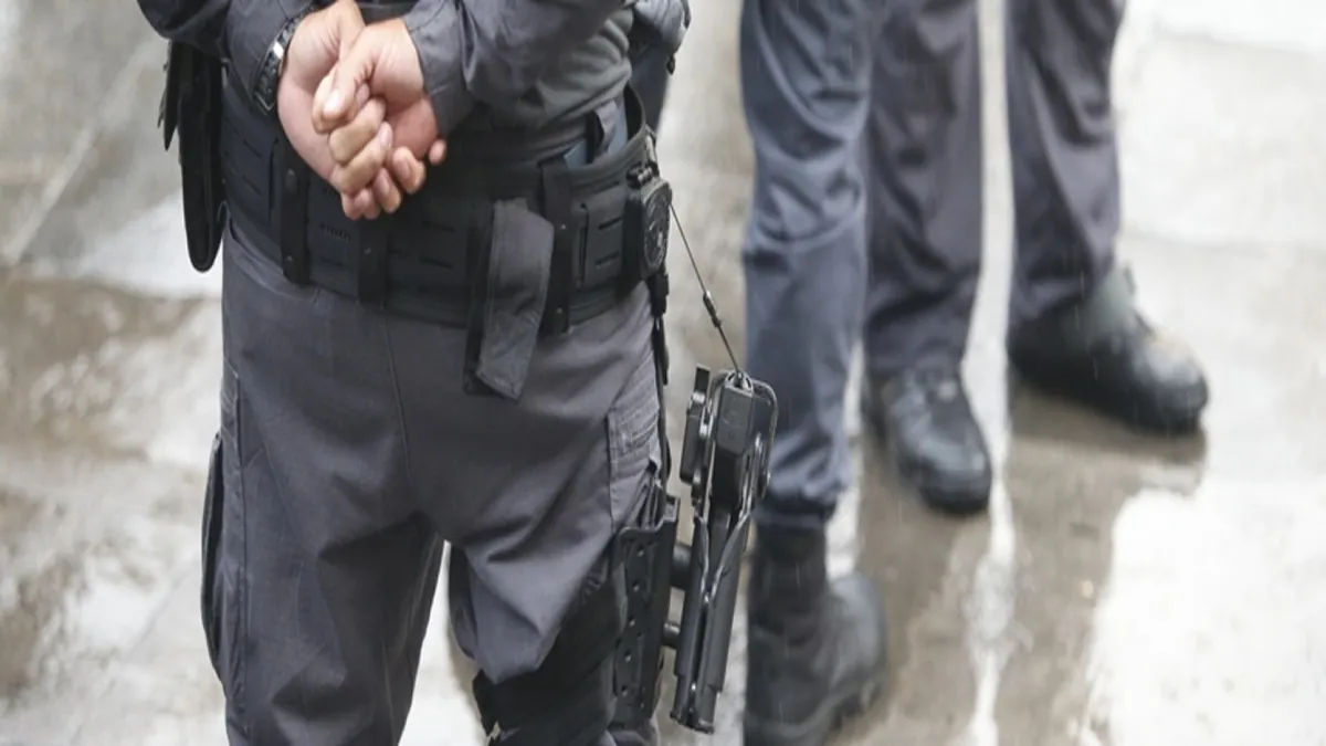 Policial ferido por falha em arma é classificado como consumidor