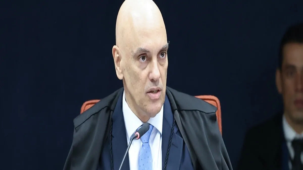 STF exige que Daniel Silveira devolva sua pistola registrada