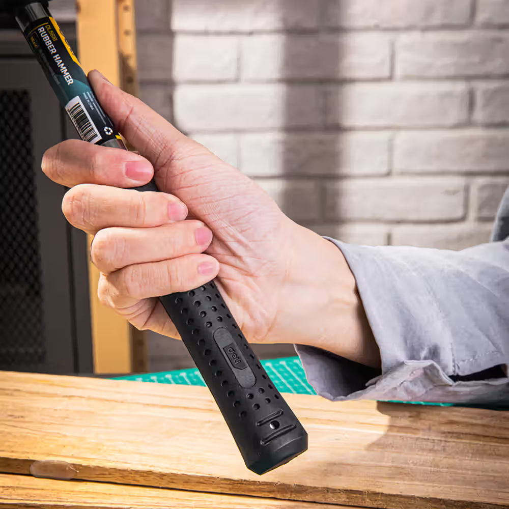 Deli -– 450g Rubber Hammer with Steel & Rubber Handle - View 3