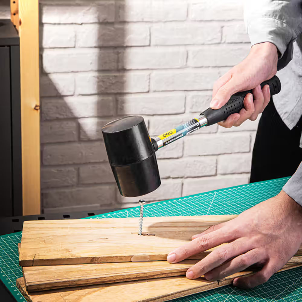 Deli -– 450g Rubber Hammer with Steel & Rubber Handle - View 4