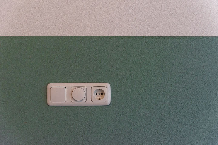 Outlet and switch repair on a wall in a Waldport, Oregon property