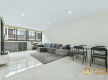 Beautiful Large & Modern unit, amazing location.