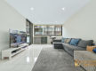 Beautiful Large & Modern unit, amazing location.