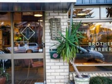 Very popular Barber Shop in Curl Curl for sale