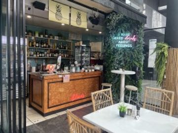For Sale: Surfer's Paradise – Prime Cafe Opportunity