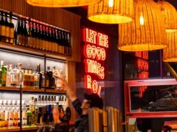 For Sale: Kin Pan Asian & Kitchen - Beautiful Licensed Restaurant in Burleigh Heads, Priced to Move!