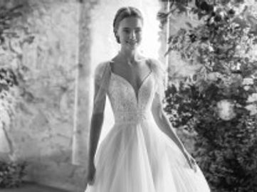 Lifestyle retail 4 days trading excellent location plenty of growth potential Est 23 Years