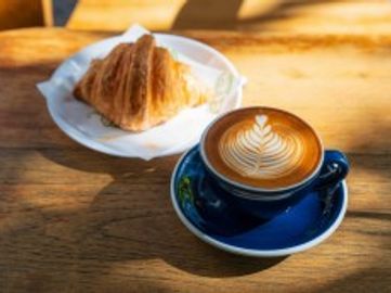 Rewarding Cafe and Restaurant Business for Sale – Prime Darwin CBD, NT – Impressive Turnover of $2.6M–Strong Reputation–Fully-Equipped – High Foot Traffic – Repeat Customers – Fully Staffed – Growth Prospects – Asking Price: $ 740,000