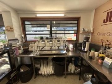 Long-Established Cafe for Sale – Busy Southport, QLD –Annual Turnover $221,587 – High Foot Traffic – Loyal Customer Base – Long-Term Catering Contracts – Fully-Equipped – Growth Prospects – Asking Price: $190,000