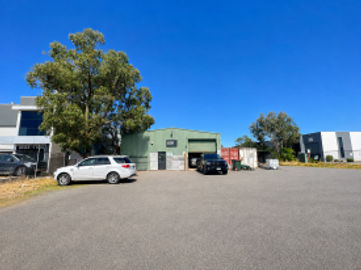Fencing and Metal Fabrication Workshop–Rare Large-Scale Powder Coating Opportunity Commercial Lease Transfer & Asset Sale–Busy Drysdale, VIC–Commercial Area Location–Vehicle and Equipment Included–Huge Growth Prospects–Asking Price: $80,000
