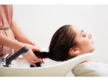 33180 Profitable Hair Salon - High Foot Traffic Location