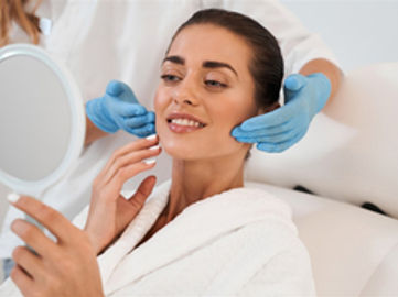 Five Days Beauty Clinic in Melbourne's East - Ref: 12367