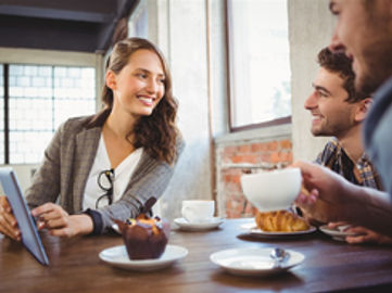 Busy Six Day Cafe Opposite Coles in Melbourne's East - Ref: 19268