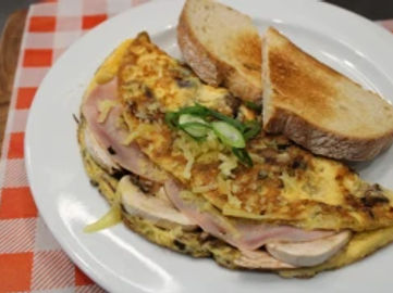 Thriving Cafe / Coffee Shop –Takeaway Business for Sale – Iconic Surfers Paradise Shopping Mall Location –Over$1M Gross Turnover - Always Busy - New fit out- Walk- in Walk-out