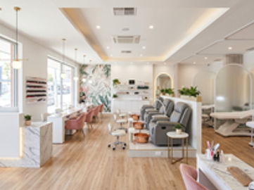 Sydney CBD Nail & Lash Salon for Sale | High-Exposure Shopfront | Stable Customer Base (Under Offer)