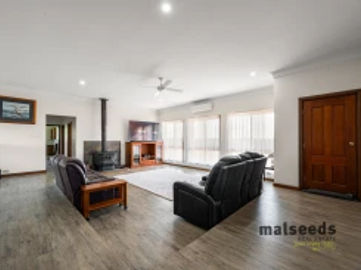 High-Potential Pet Boarding & Grooming Business For Sale – Lifestyle Property with Rural Charm - Prime Mount Gambier, SA – Fully Licensed – High-Exposure ?– Strong Growth Potential – Asking Price: $1.2M - $1.25M