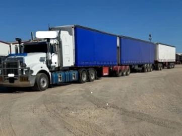 GENERAL FREIGHT TRANSPORT BUSINESS ADELAIDE TO COUNTRY SA INCOME CIRCA $1.9M P.A. $2,450,000