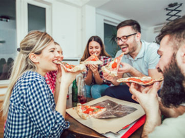 Established Franchised Pizza Shop with Sublease Income - Ref: 16453