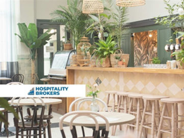 Beachside cafe with liquor license - GC