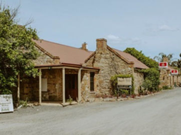 Freehold Hotel for Sale plus Adjoining Land – Pratty's Patch, Maiden Gully VIC