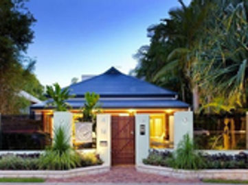 Stylish Guesthouse for Sale - Byron Bay