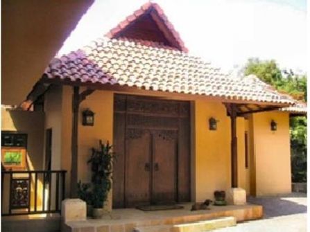 Modern Bali style guest lodge and spa for Sale in Kosmos