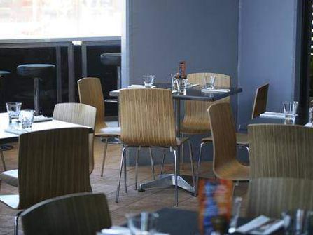 Great established restaurant business opportunity for owner/operator