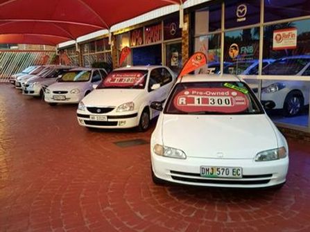 Motordealership / Vehicle Stand / Car Stand for Sale