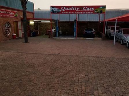 Motordealership / Vehicle Stand / Car Stand for Sale