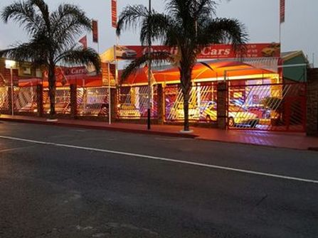 Motordealership / Vehicle Stand / Car Stand for Sale