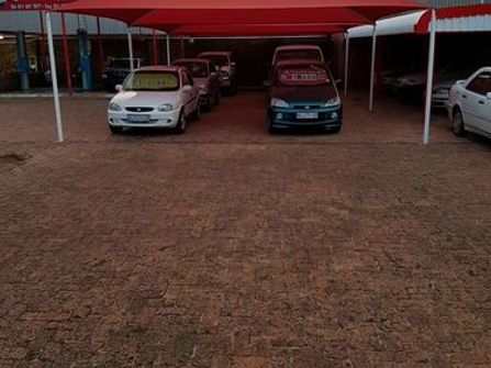Motordealership / Vehicle Stand / Car Stand for Sale