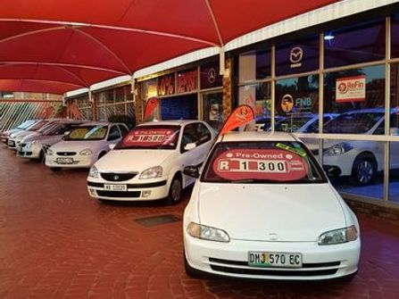 Motordealership / Vehicle Stand / Car Stand for Sale