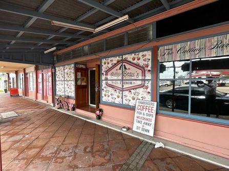 Eclectic cafe in a busy Neighbourhood Shopping Strip.